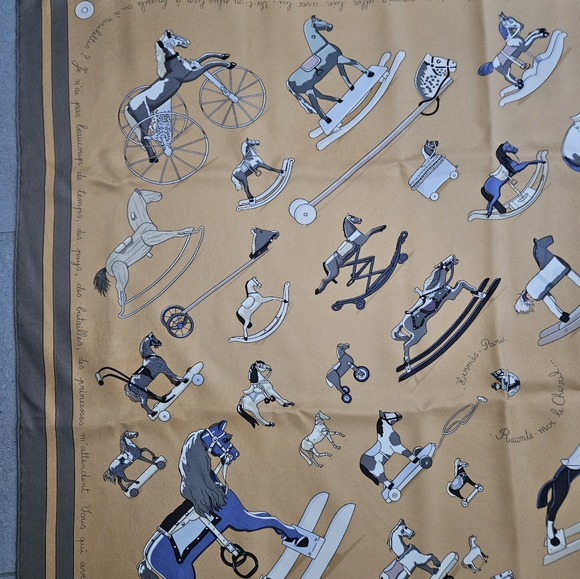 🇨🇵 HERMES silk scarf 90X 90 cm peach color authentic made in France 🇨🇵 - Picture 6 of 12